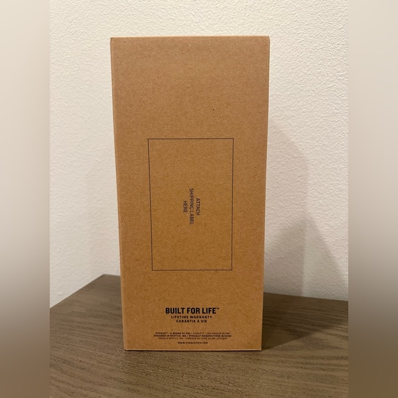 NWT Stanley Black Chroma 30oz Tumbler - Picture 3 of 7